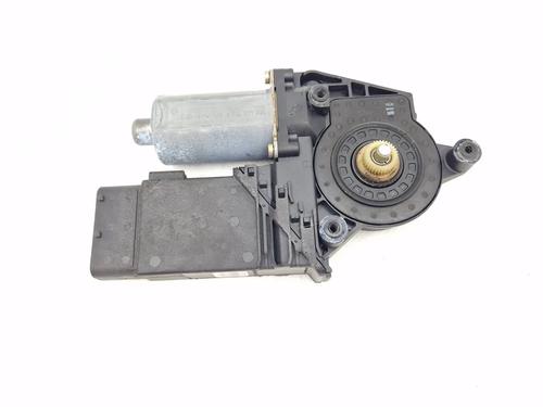right-front-window-motor-vw-passat-b55-3b3-2000-2001-2002-2003-2004-2005-30348938 main image