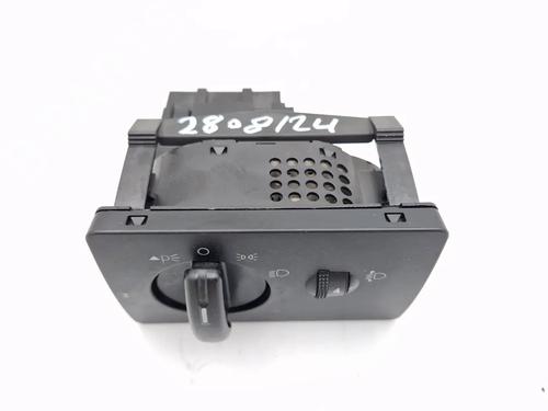 Headlight switch FORD FOCUS II (DA_, HCP, DP) 1.4 | BP30343236I24