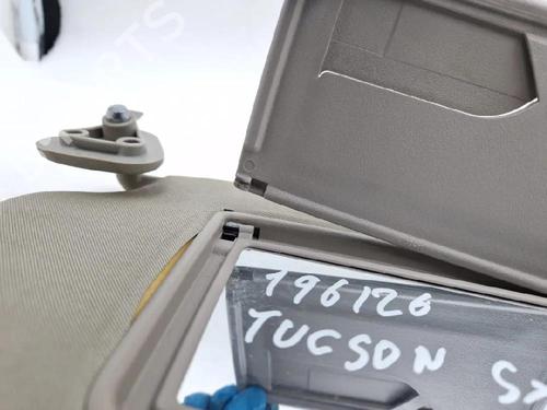 Used Left sun visor HYUNDAI TUCSON (JM) 2.0 CRDi (113 hp) 31991474