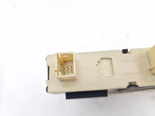 Left front window motor CITROËN C4 I (LC_) 1.6 HDi | BP30349149E21 - Image 2