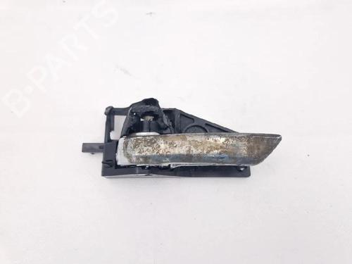 Used Front left interior door handle SUZUKI SX4 S-Cross (JY) 1.6 DDiS AllGrip (AKK 416D) (120 hp) 32845361