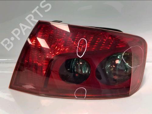Used Right taillight Right taillight PEUGEOT 407 (6D_) 2.0 HDi 135 (6DRHRH, 6DRHRE, 6DRHRG, 6DRHRJ) (136 hp) 35972298 35972298