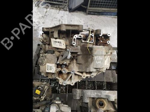 Getriebe für PEUGEOT 407 Coupe (6C_) 2.7 HDi (204 hp) 30431395