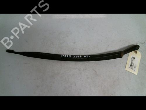 Scheibenwischer vorne für ALFA ROMEO 147 (937_) 1.9 JTD (937.AXD1A, 937.BXD1A, 937.AXV1A, 937.BXB1A,... (115 hp) 30419912