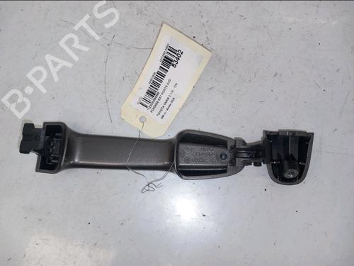 front-right-exterior-door-handle-toyota-yaris-_p13_-2010-2011-2012-2013-2014-2015-2016-2017-2018-2019-2020-32741705 main image