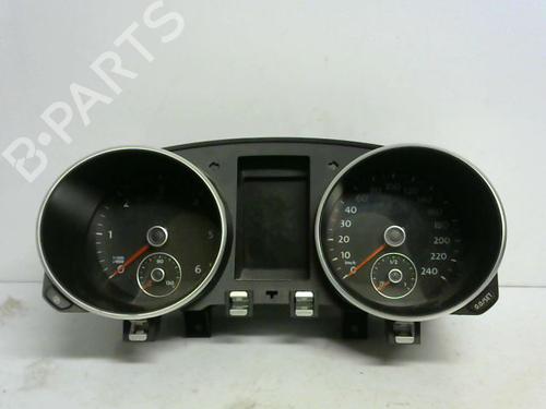 Used Instrument cluster VW GOLF VI (5K1) 2.0 TDI (110 hp) 30420806