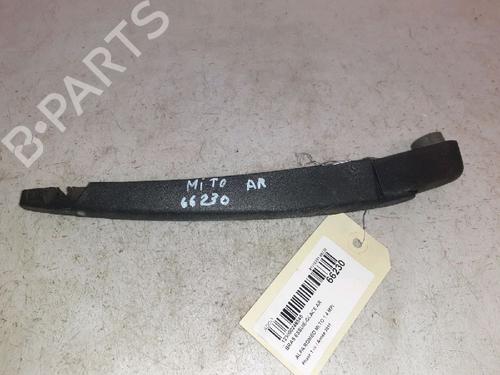 Used Rear windshield wiper arm ALFA ROMEO MITO (955_) 1.4 MultiAir (955AXL1B) (105 hp) 30429946