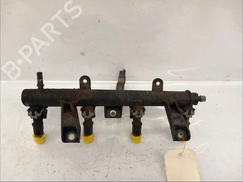 Used Injection rail PEUGEOT 106 II (1A_, 1C_) 1.4 i (75 hp) 30430194