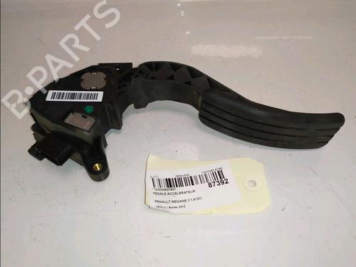 pedal-renault-megane-iii-hatchback-bz01_-b3_-2008-39705239 main image
