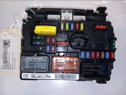 Used Fuse box PEUGEOT 207 SW (WK_) 1.6 HDi (92 hp) 30842973