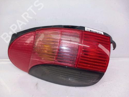 Used Left taillight PEUGEOT 306 Break (7E, N3, N5) 1.4 (75 hp) 30433007