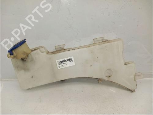 Used Windscreen washer tank Windscreen washer tank 30417310 30417310