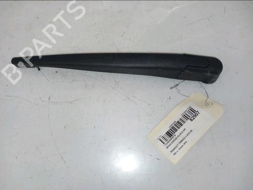 Brazo limpia trasero RENAULT TWINGO III (BCM_, BCA_) 1.0 SCe 65 (BCMJ) (65 hp) 32488242