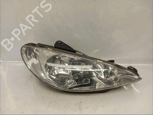 Używane Lampa przednia prawa PEUGEOT 206 Hatchback (2A/C) 1.4 i (75 hp) 30428466