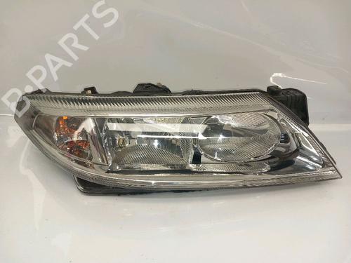 Used Right headlight RENAULT LAGUNA II (BG0/1_) 1.9 dCi (BG08, BG0G) (120 hp) 30422797
