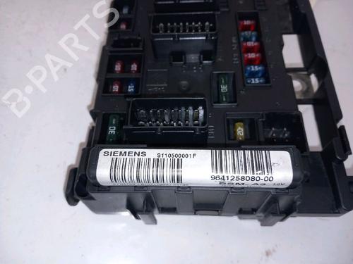 Sikringsdåse CITROËN C5 I (DC_) 2.2 HDi (DC4HXB, DC4HXE) | BP30422956E1