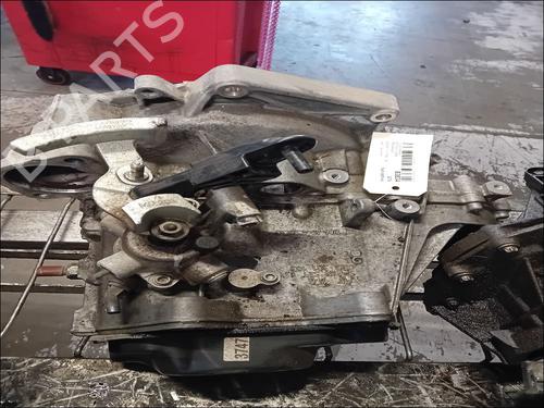 Caixa de velocidades AUDI A1 (8X1, 8XK) 1.0 TFSI (95 hp) 33033971