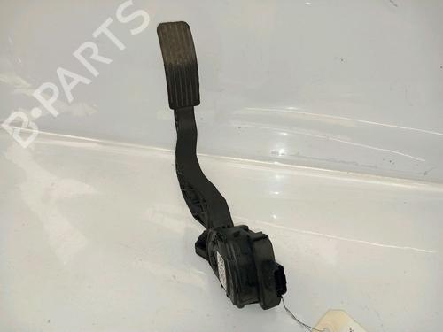 Used Pedal Pedal 30413196 30413196