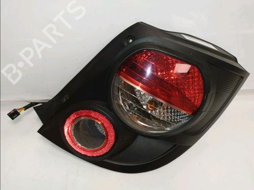 hjre-baglygte-chevrolet-aveo-hatchback-t300-2011-39233187 main image