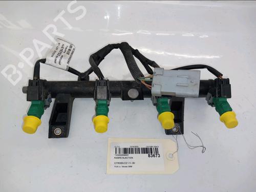 Used Injection rail CITROËN C2 (JM_) 1.1 (60 hp) 30417366