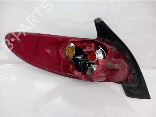 Høyre baklys PEUGEOT 206 Hatchback (2A/C) 1.4 i | BP31058261C35