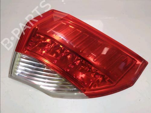 Used Right taillight Right taillight 38457627 38457627