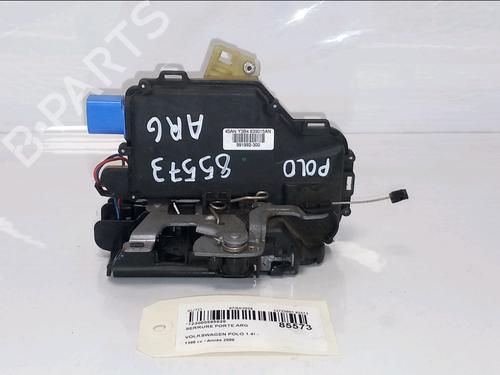 Venstre bagtil lås Venstre bagtil lås VW POLO IV (9N_, 9A_) 1.4 16V (80 hp) 33867168 33867168