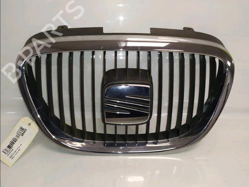 Grill Grill SEAT ALTEA (5P1) 1.9 TDI (105 hp) 37483838 37483838
