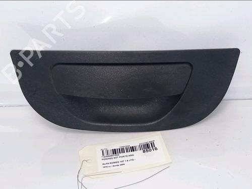 Used Rear left exterior door handle Rear left exterior door handle ALFA ROMEO 147 (937_) 1.9 JTDM 8V (937.AXD1A, 937.AXU1A, 937.BXU1A) (120 hp) 35892317 35892317