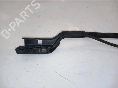 Front windshield wiper arm PEUGEOT 3008 II SUV (MC_, MR_, MJ_, M4_) 1.5 BlueHDi 130 | BP32007537C143