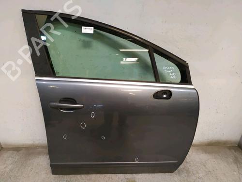 Used Right front door PEUGEOT 5008 (0U_, 0E_) 1.6 HDi (112 hp) 30422462