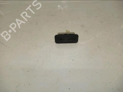 Used Tailgate handle RENAULT CLIO IV (BH_) 1.5 dCi 90 (90 hp) 31750327