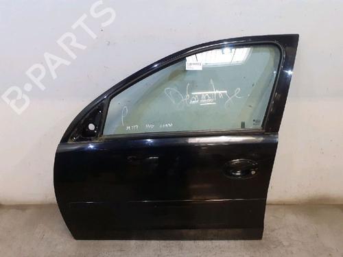 Used Left front door OPEL CORSA C (X01) 1.2 Twinport (F08, F68) (80 hp) 30423959