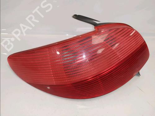 Venstre baglygte Venstre baglygte PEUGEOT 206 Hatchback (2A/C) 1.4 i (75 hp) 36898796 36898796
