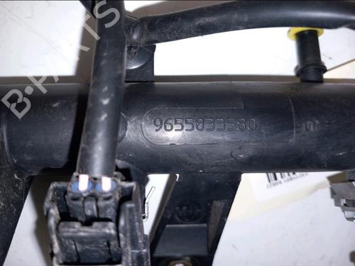 Rail D'Injecteurs CITROËN C3 I (FC_, FN_) 1.1 i (60 hp) 31913778