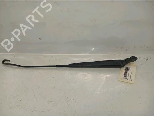 Used Front windshield wiper arm RENAULT KANGOO Express (FW0/1_) 1.5 dCi 75 (FW07, FW10, FW04) (75 hp) 32975881