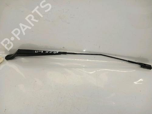 Used Front windshield wiper arm Front windshield wiper arm 30427047 30427047