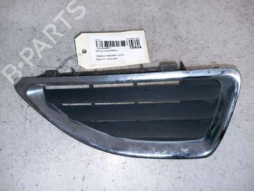 grille-renault-megane-i-ba01_-1995-1996-1997-1998-1999-2000-2001-2002-2003-2004-30422977 main image