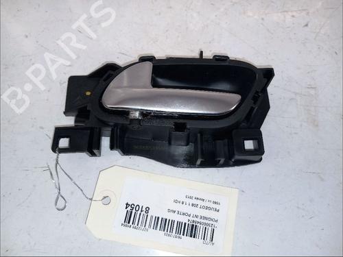 Venstre foran invendig håndtak PEUGEOT 208 I (CA_, CC_) 1.6 HDi (92 hp) 30431236