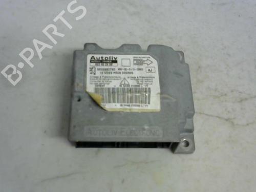 Used ECU airbags PEUGEOT 407 (6D_) 2.7 HDi (6DUHZJ, 6DUHZF) (204 hp) 30430013