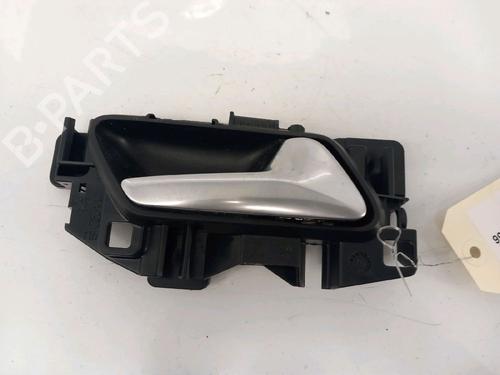 Høyre foran invendig håndtak PEUGEOT 208 II (UB_, UP_, UW_, UJ_) 1.2 PureTech 100 (101 hp) 30415381