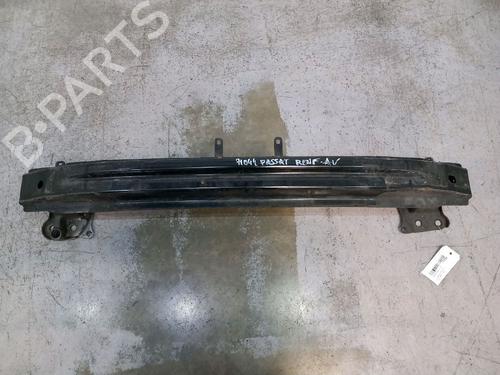 Used Front bumper reinforcement Front bumper reinforcement 30433699 30433699