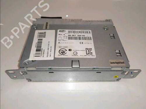 Used Radio Radio PEUGEOT 2008 I (CU_) 1.6 HDi (92 hp) 33261747 33261747