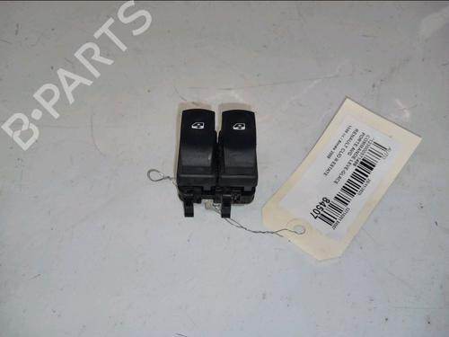 Used Left front window switch RENAULT CLIO III Grandtour (KR0/1_) 1.6 16V (KR0B) (112 hp) 31913849