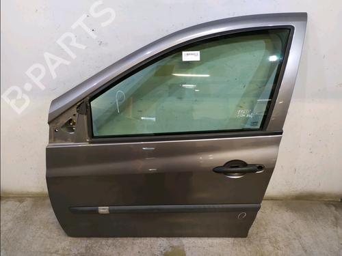 Used Left front door RENAULT CLIO III (BR0/1, CR0/1) 1.5 dCi (75 hp) 30983197