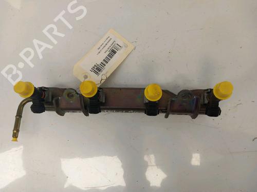 Used Injection rail NISSAN MICRA III (K12) 1.2 16V (80 hp) 30423356