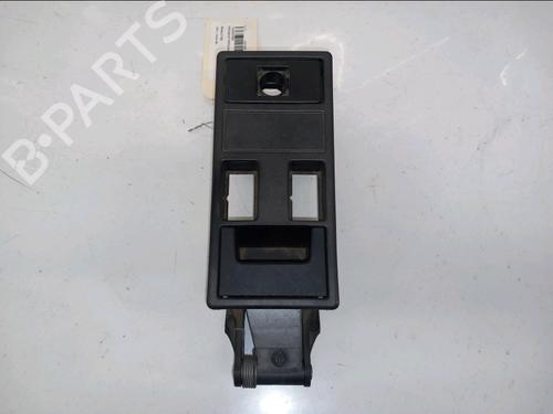 Poignée intérieure avant gauche RENAULT 25 (B29_) 2.0 (B297) (101 hp) 31822197