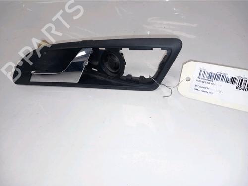 Used Front left interior door handle Front left interior door handle SKODA OCTAVIA II (1Z3) 1.6 TDI (105 hp) 36450281 36450281