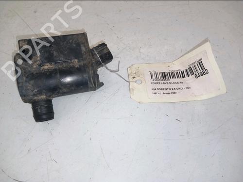 Used Washer pump KIA SORENTO I (JC) 2.5 CRDi 4WD (140 hp) 32741837