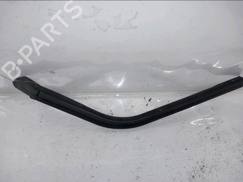 Used Rear windshield wiper arm FORD FIESTA IV (JA_, JB_) 1.25 i 16V (75 hp) 31080146